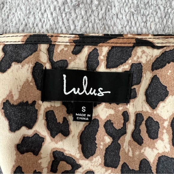 Lulu’s animal print wrap strappy top, size M - Picture 2 of 3